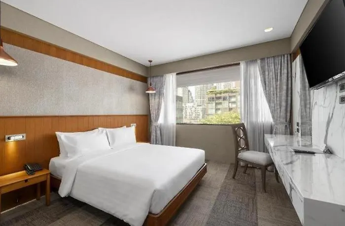 Maison Hotel 3*